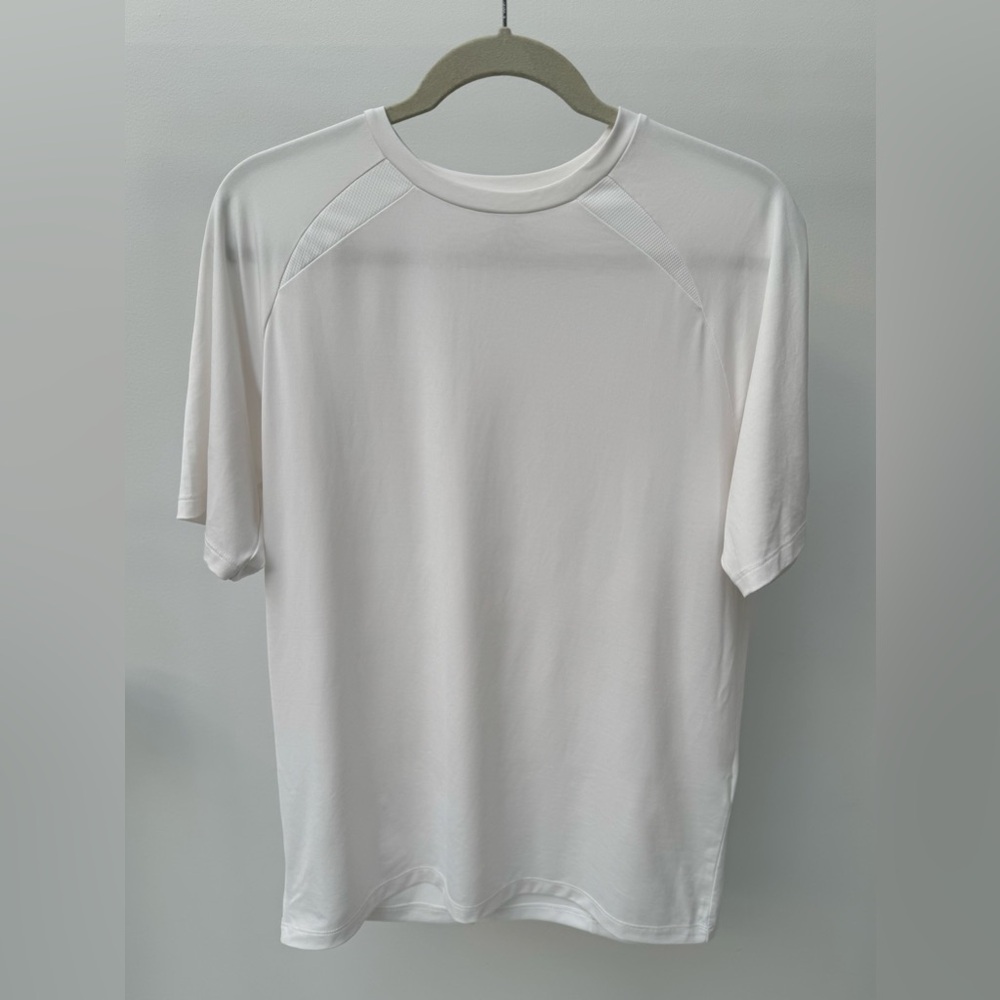 Vineyard Vines Men's Short-Sleeve Performance T-Shirt in White, Size S